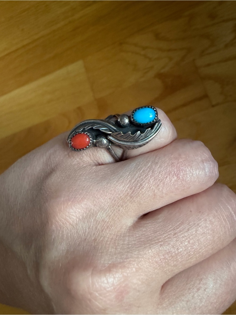Vintage Sterling Silver Turquoise & Coral Leaf Ring